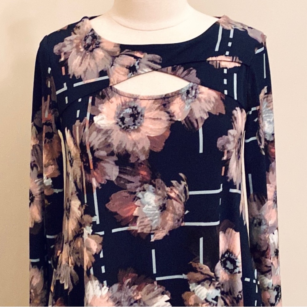 Nina Leonard Navy Blue Floral SZ S Boho Chic Romantic Everyday Elegance Dress - Picture 2 of 10